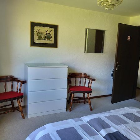 Appartement In Hus Signal Met Prachtig Uitzicht Op De Bergen クロスタース エクステリア 写真