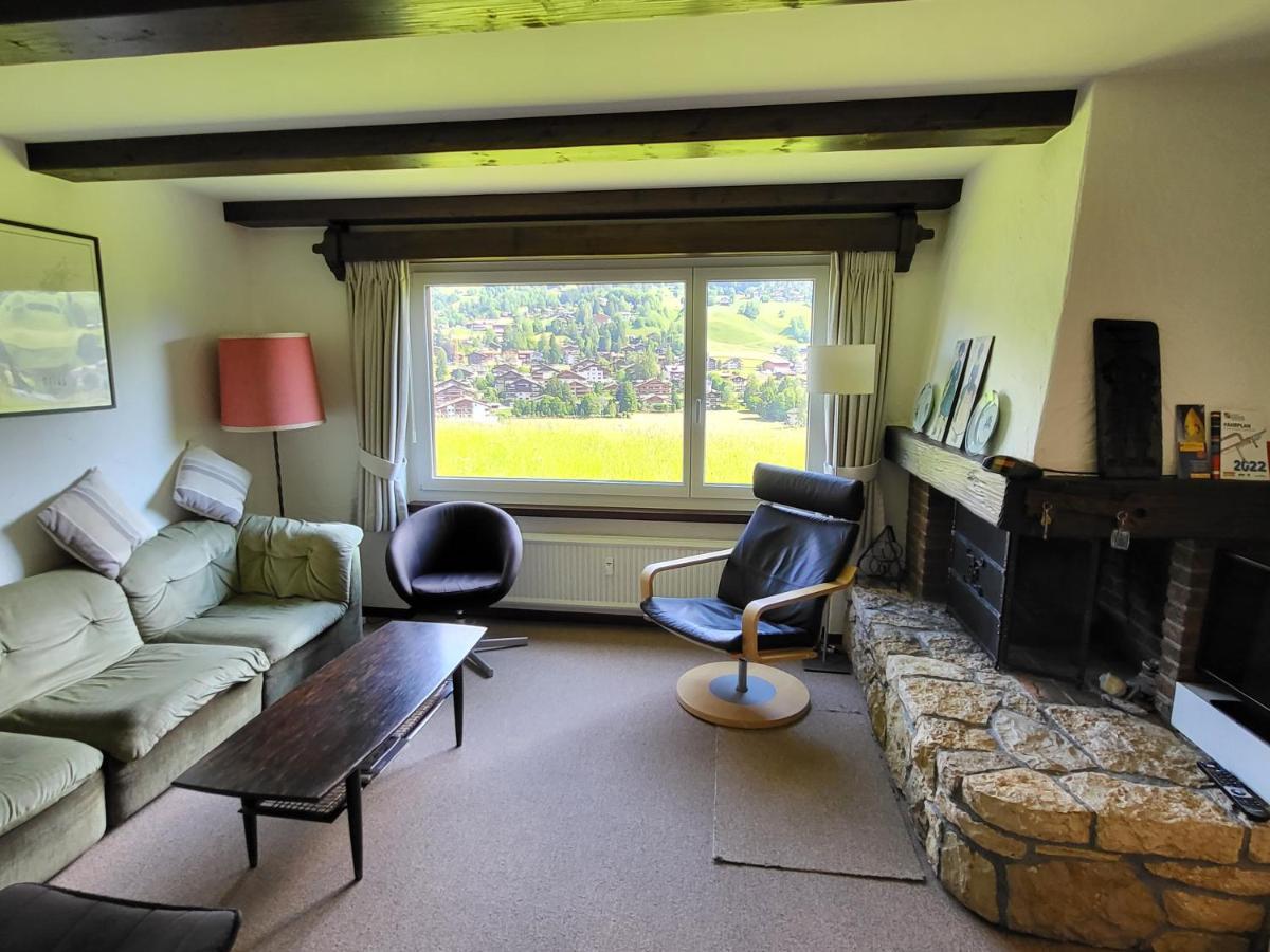 Appartement In Hus Signal Met Prachtig Uitzicht Op De Bergen クロスタース エクステリア 写真